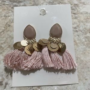 2/10 Pink tassel earrings